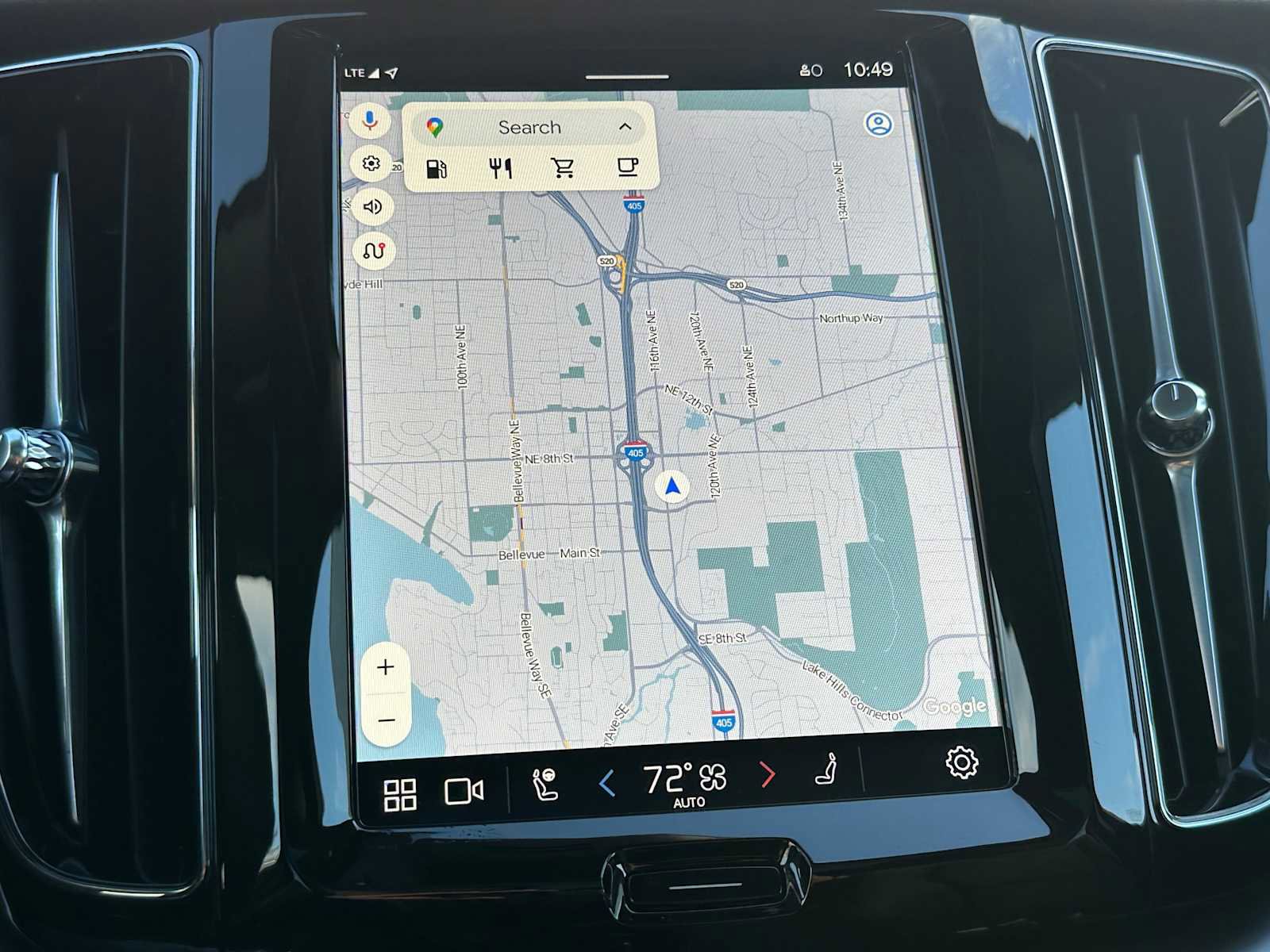 Used 2025 Volvo XC60 B5 Plus w/ Protection Package Premier image 27