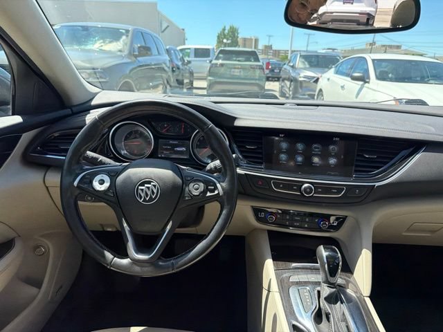 Used 2018 Buick Regal Essence w/ Driver Confidence Package #1 AWD/4WD image 22