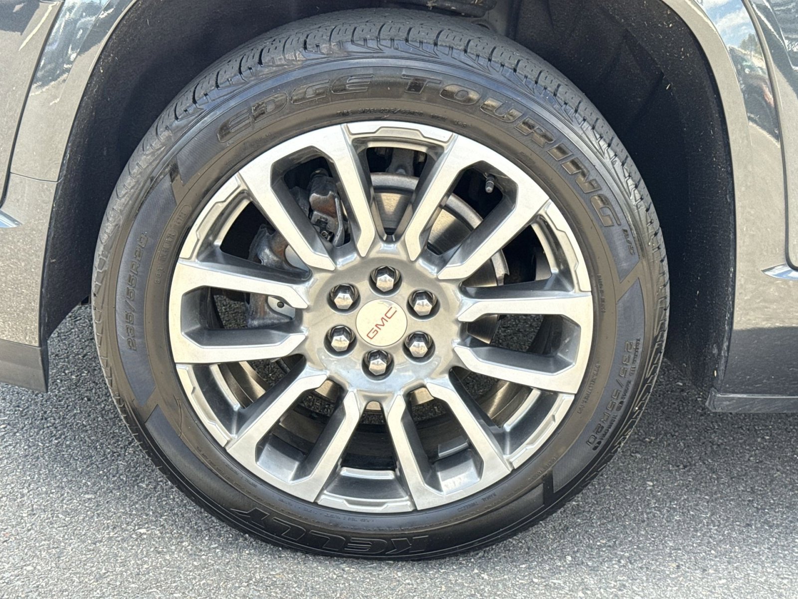 Used 2021 GMC Acadia Denali w/ Denali Technology Package AWD/4WD image 12