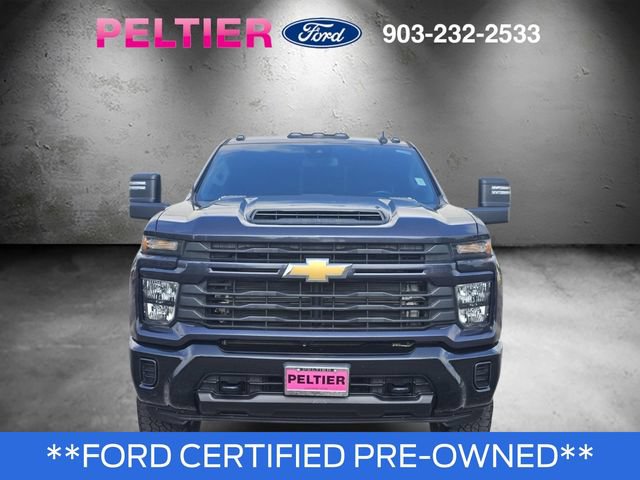 Used 2024 Chevrolet Silverado 2500 Custom w/ Custom Value Package AWD/4WD image 2