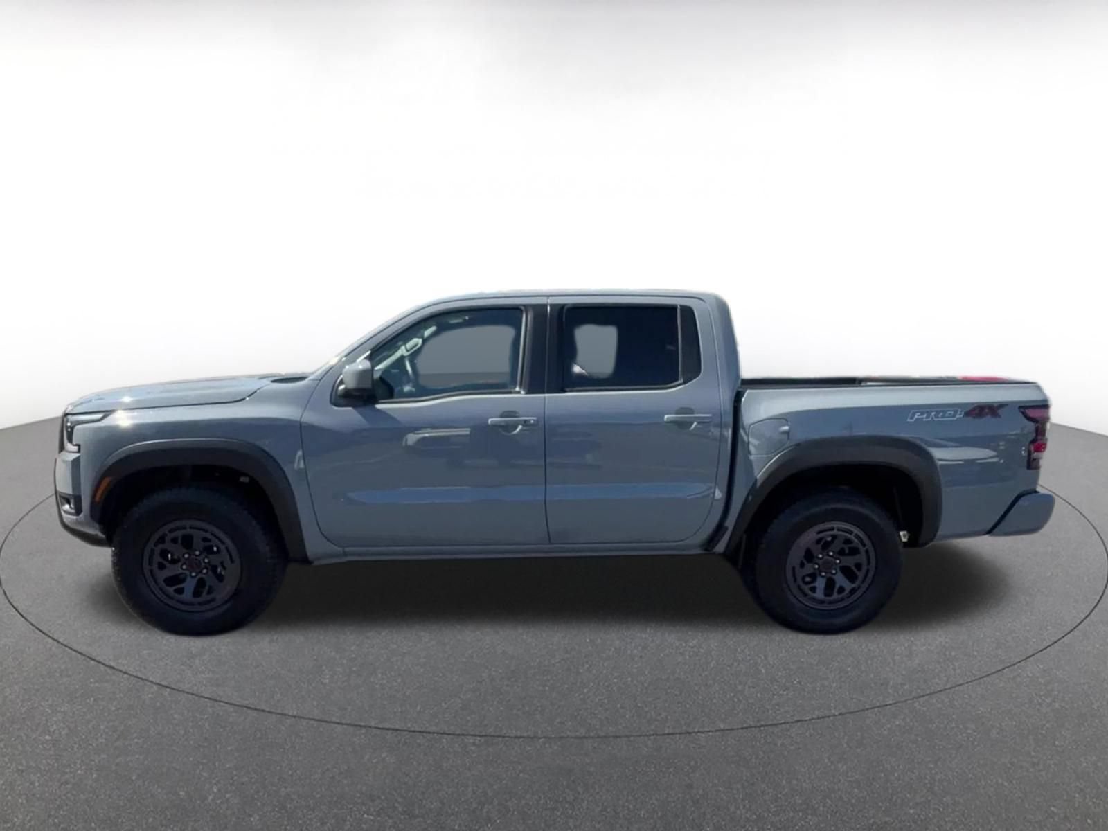 Used 2026 Nissan Frontier PRO-4X AWD/4WD image 8