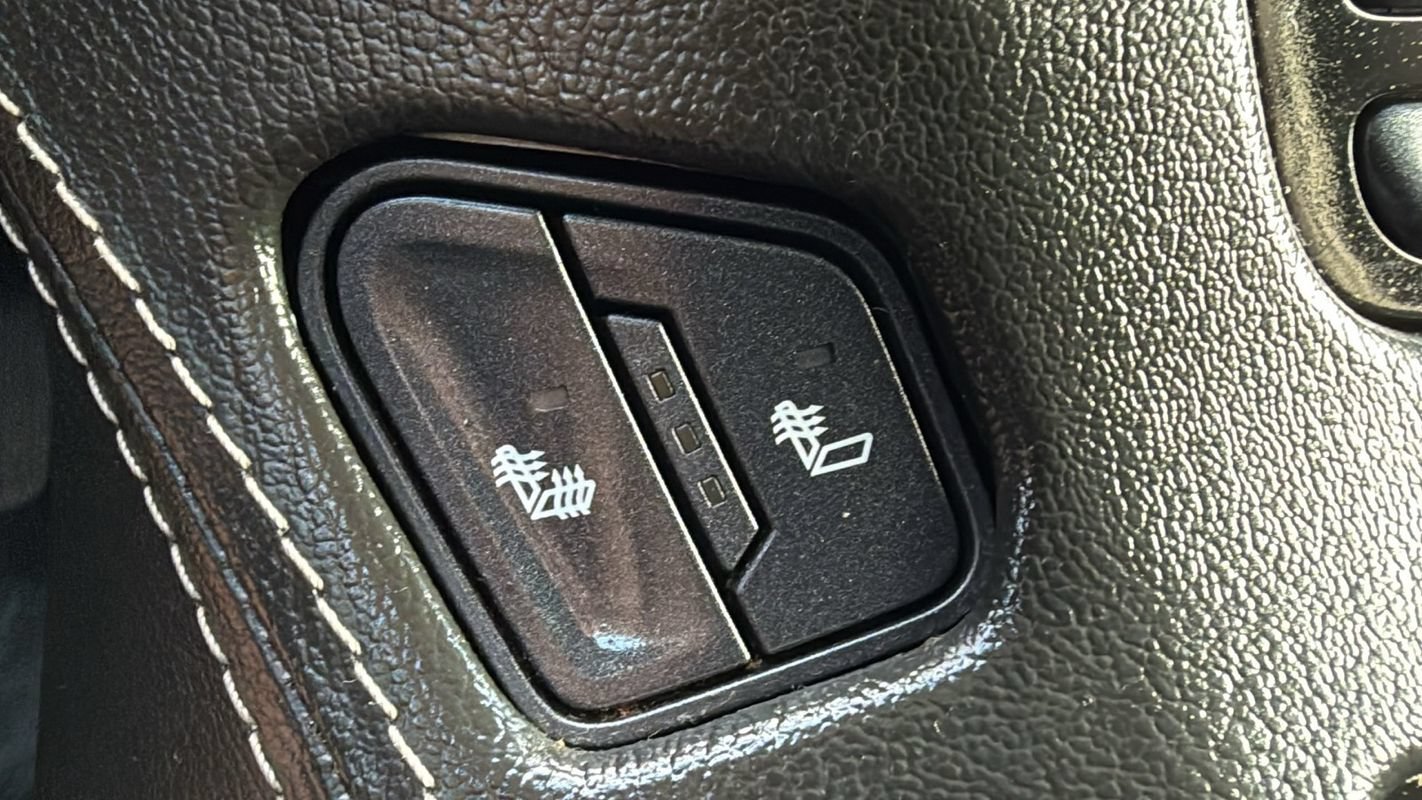Used 2018 Chevrolet Tahoe LT AWD/4WD image 29