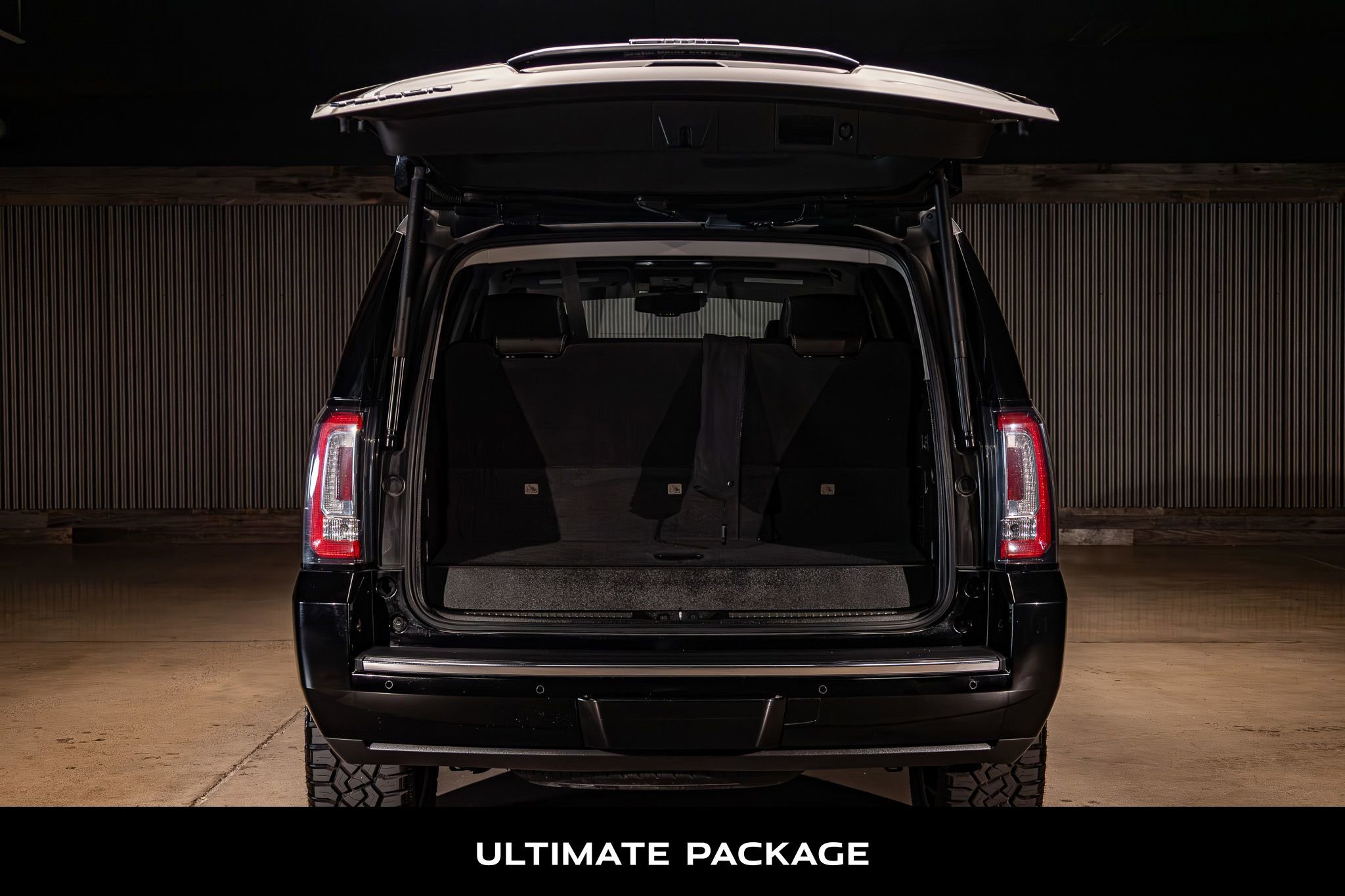 Used 2018 GMC Yukon Denali w/ Denali Ultimate Package AWD/4WD image 8