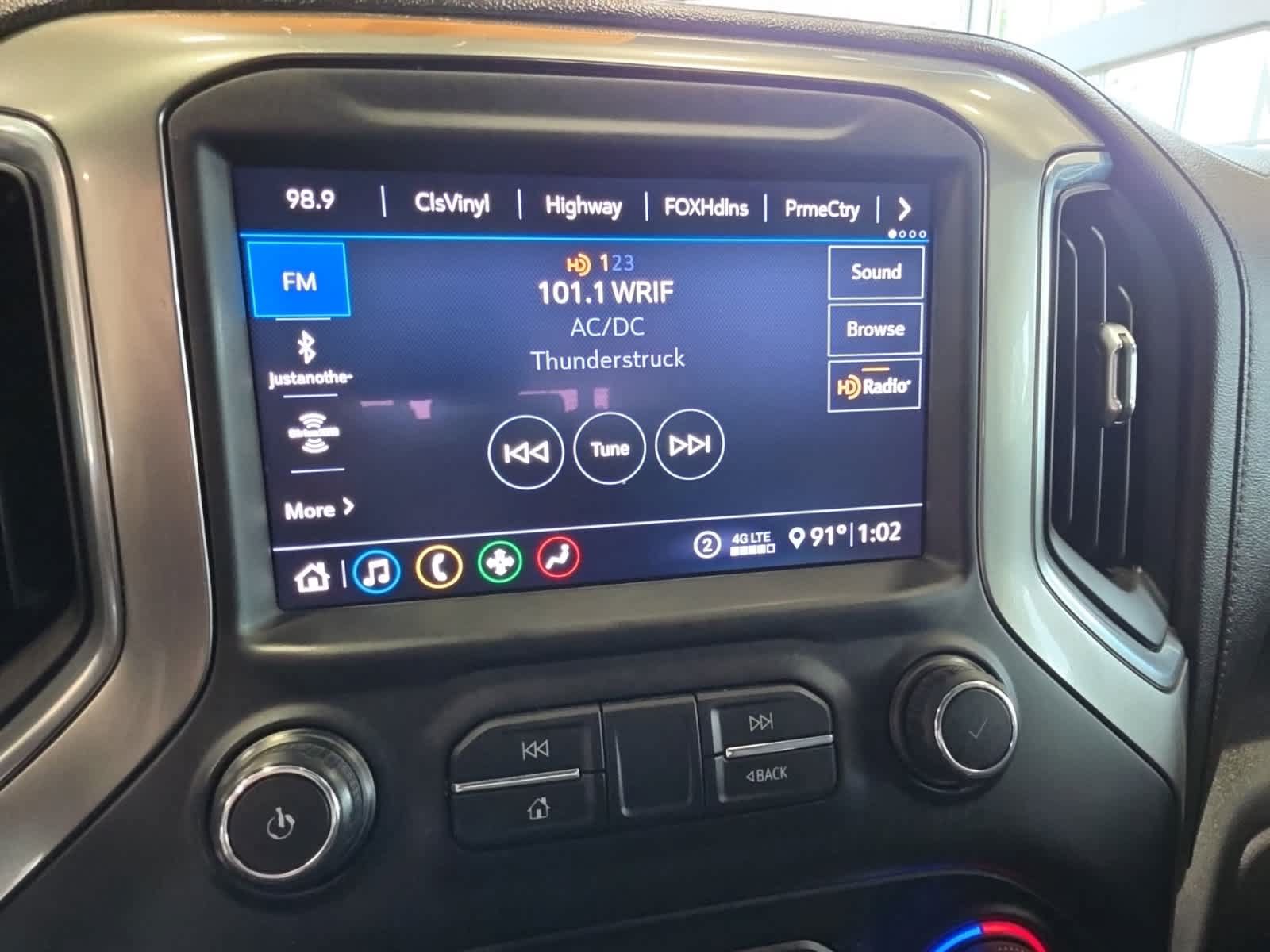 Used 2020 Chevrolet Silverado 1500 RST w/ All-Star Edition AWD/4WD image 27