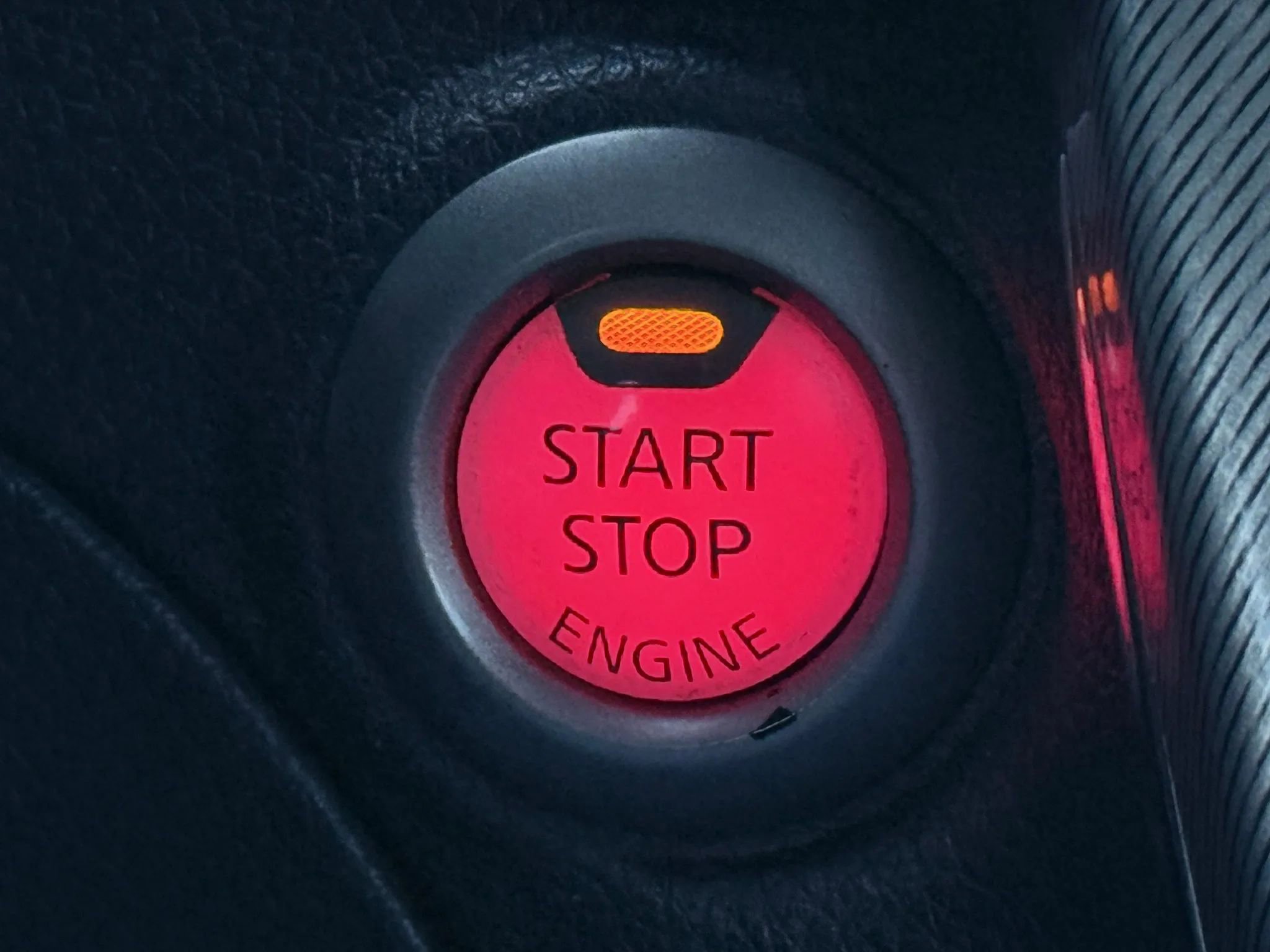 Used 2014 Nissan Sentra SR w/ SR Driver Package FWD image 25