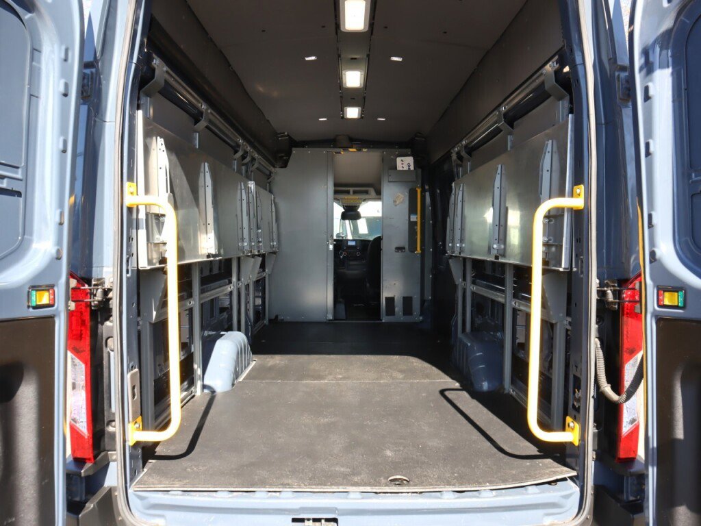 Used 2020 Ford Transit 250 148 High Roof Extended image 33