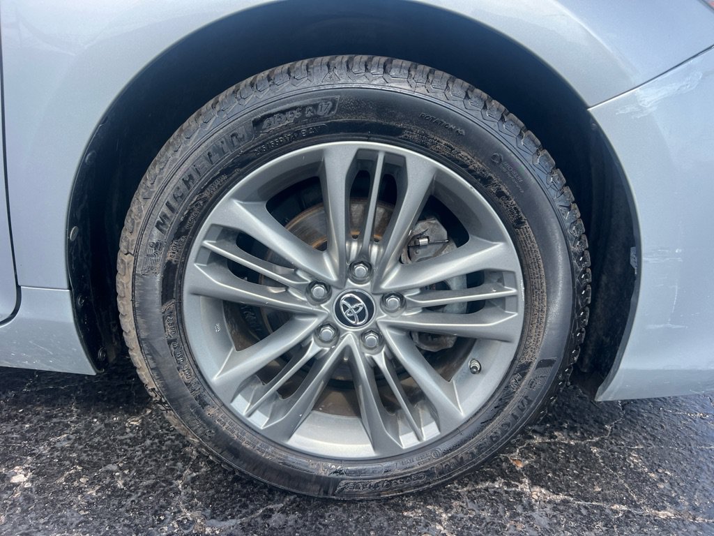 Used 2015 Toyota Camry SE FWD image 42