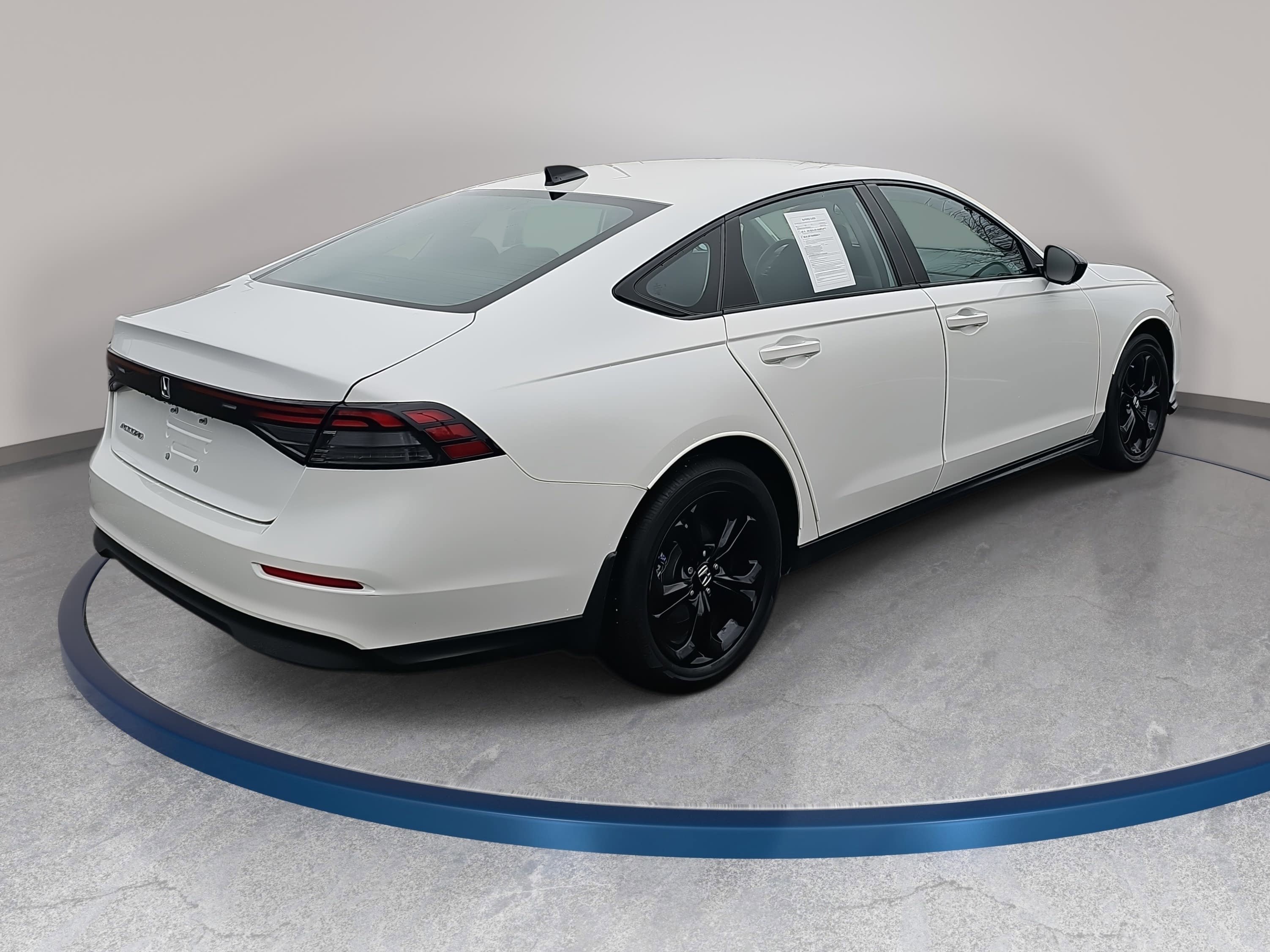 Used 2025 Honda Accord SE image 5