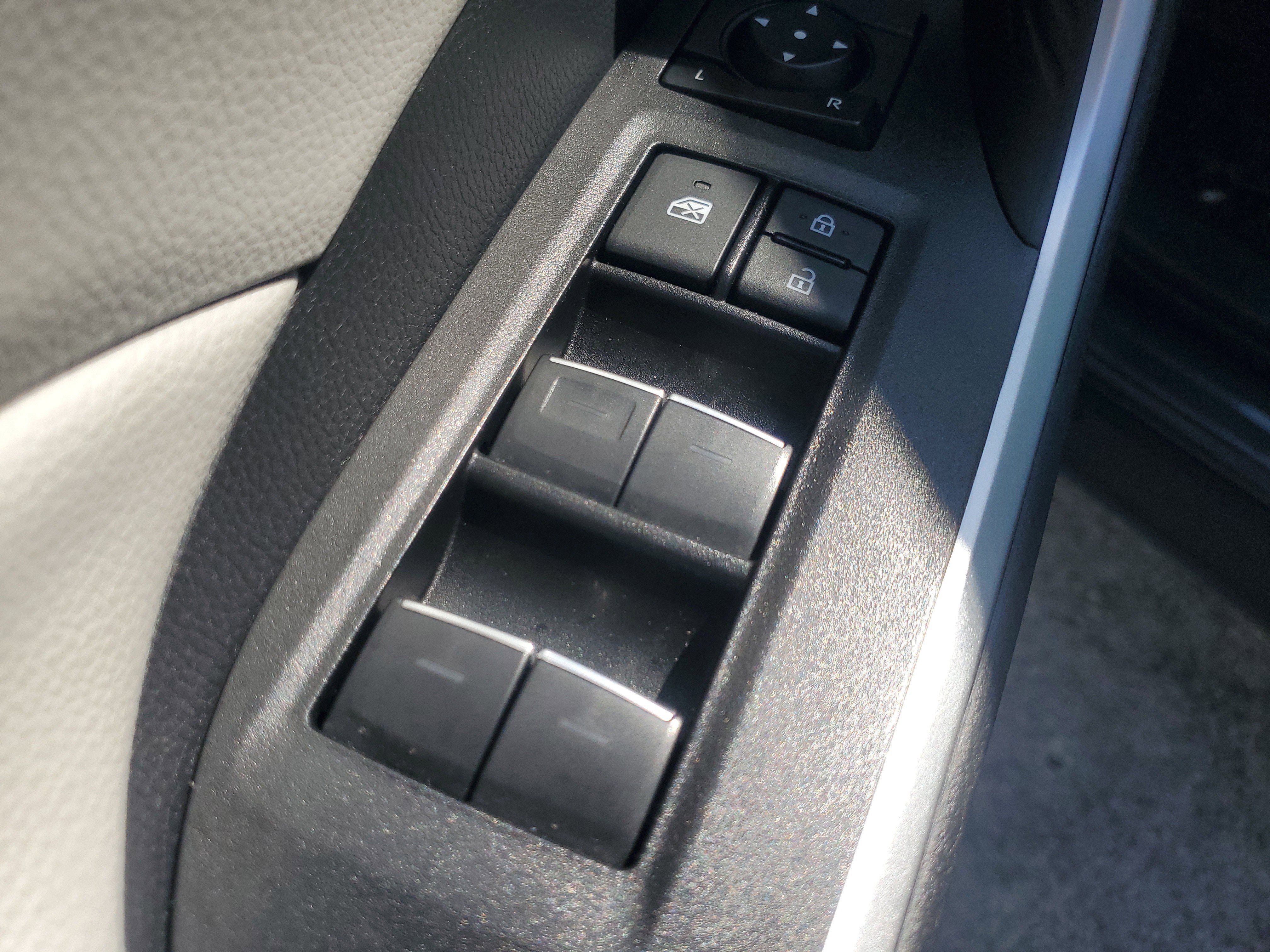 Certified 2025 Toyota RAV4 XLE Premium FWD image 21