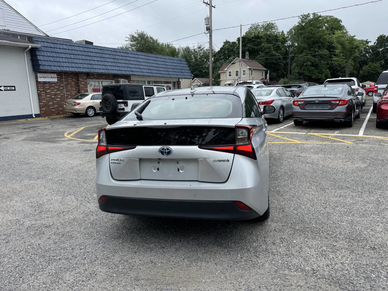 Used 2019 Toyota Prius LE AWD/4WD image 16