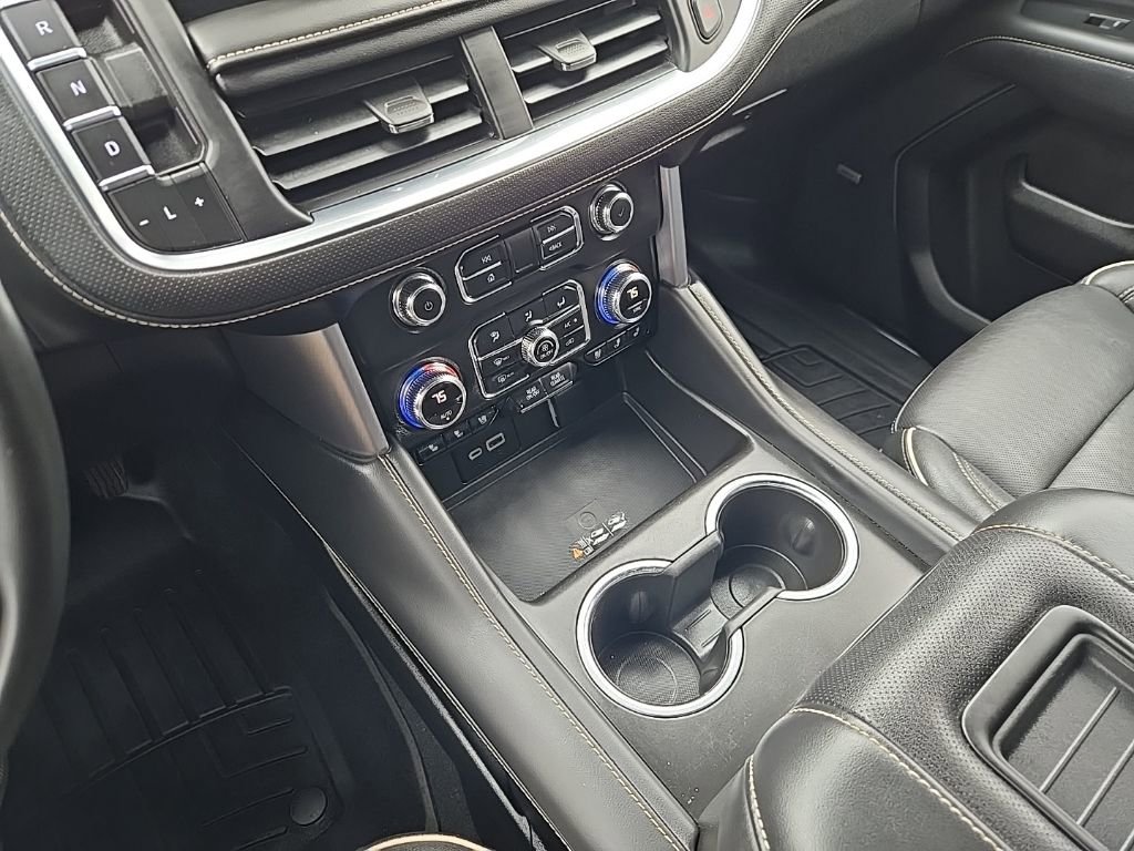 Used 2023 GMC Yukon SLT w/ SLT Premium Package image 22