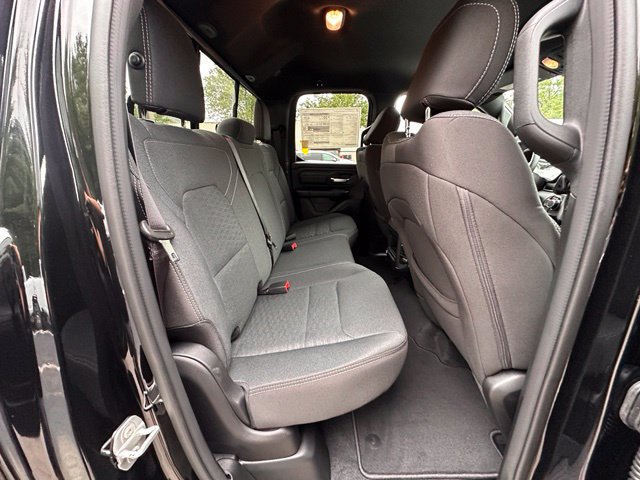 New 2026 RAM 1500 Express AWD/4WD image 28