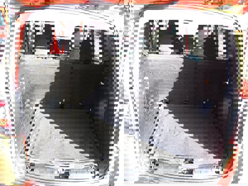 Used 2016 Jeep Renegade Latitude w/ Cold Weather Group image 8