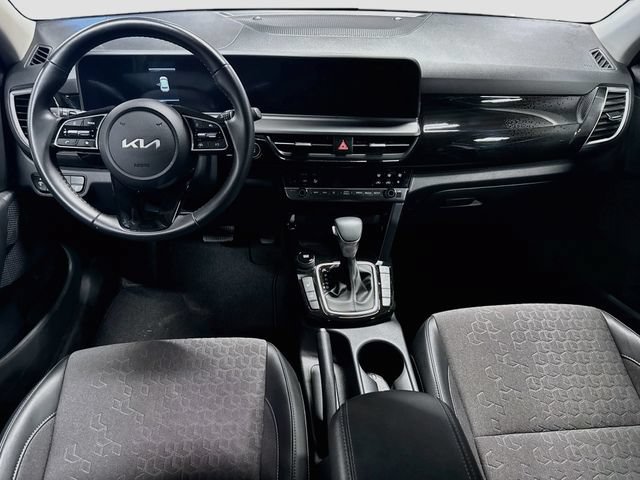 Used 2025 Kia Seltos S AWD/4WD image 23