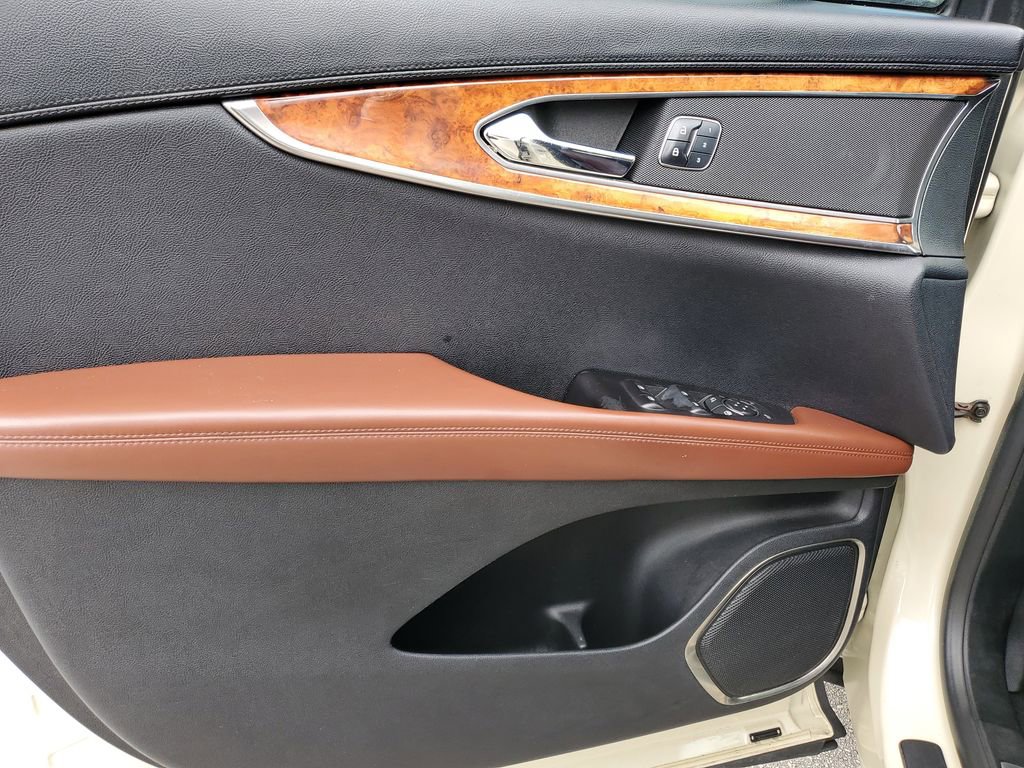 Used 2018 Lincoln MKX Reserve w/ Driver Assistance Package image 17