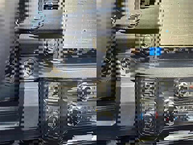 New 2025 Ford F350 Platinum w/ FX4 Off-Road Package image 24