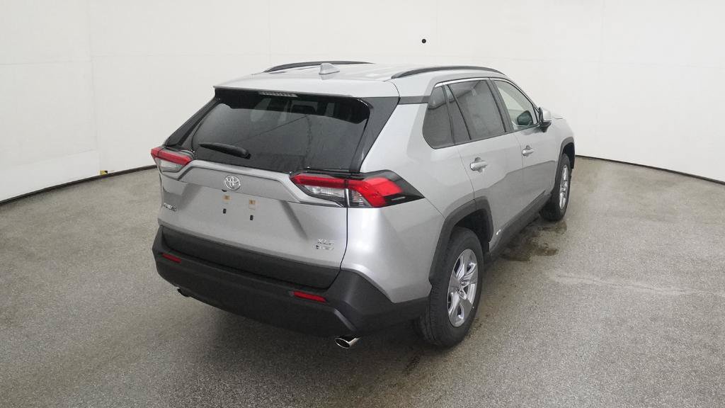 New 2025 Toyota RAV4 XLE AWD/4WD image 11