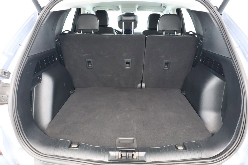 Used 2022 Ford Escape SEL w/ Technology Package image 19