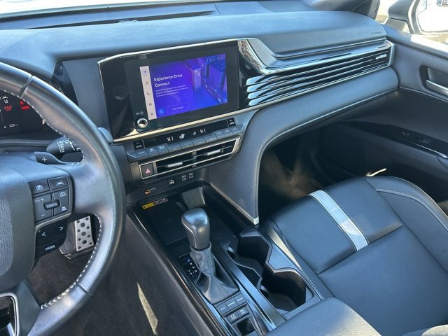 Used 2025 Toyota Camry SE image 29