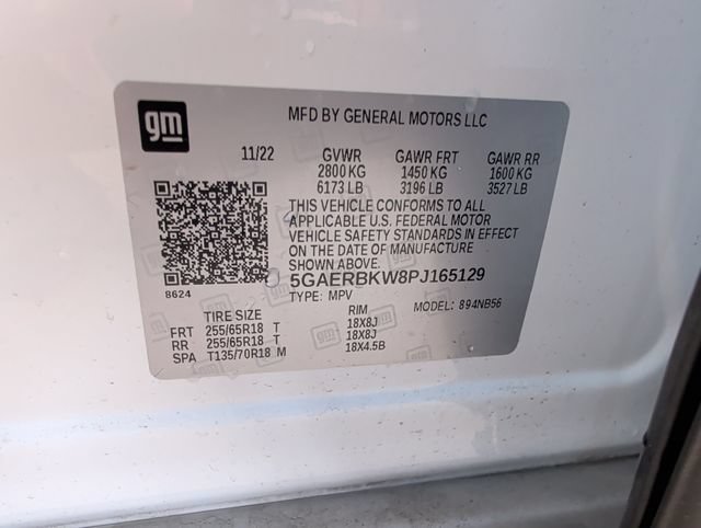Used 2023 Buick Enclave Essence w/ LPO, Floor Liner Package FWD image 27