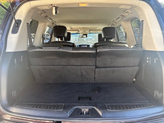 Used 2012 INFINITI QX56 4WD w/ Deluxe Touring Pkg image 49