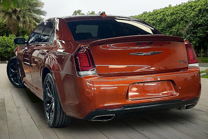 Used 2021 Chrysler 300 S w/ S Model Appearance Package RWD image 11