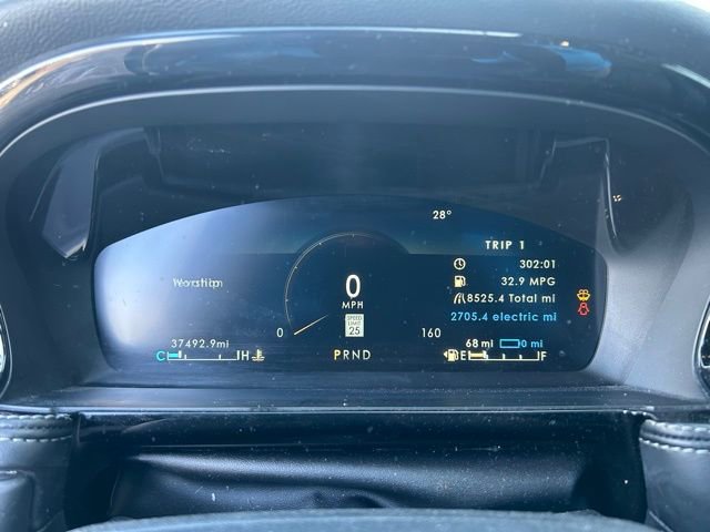 Certified 2021 Lincoln Corsair Grand Touring image 2