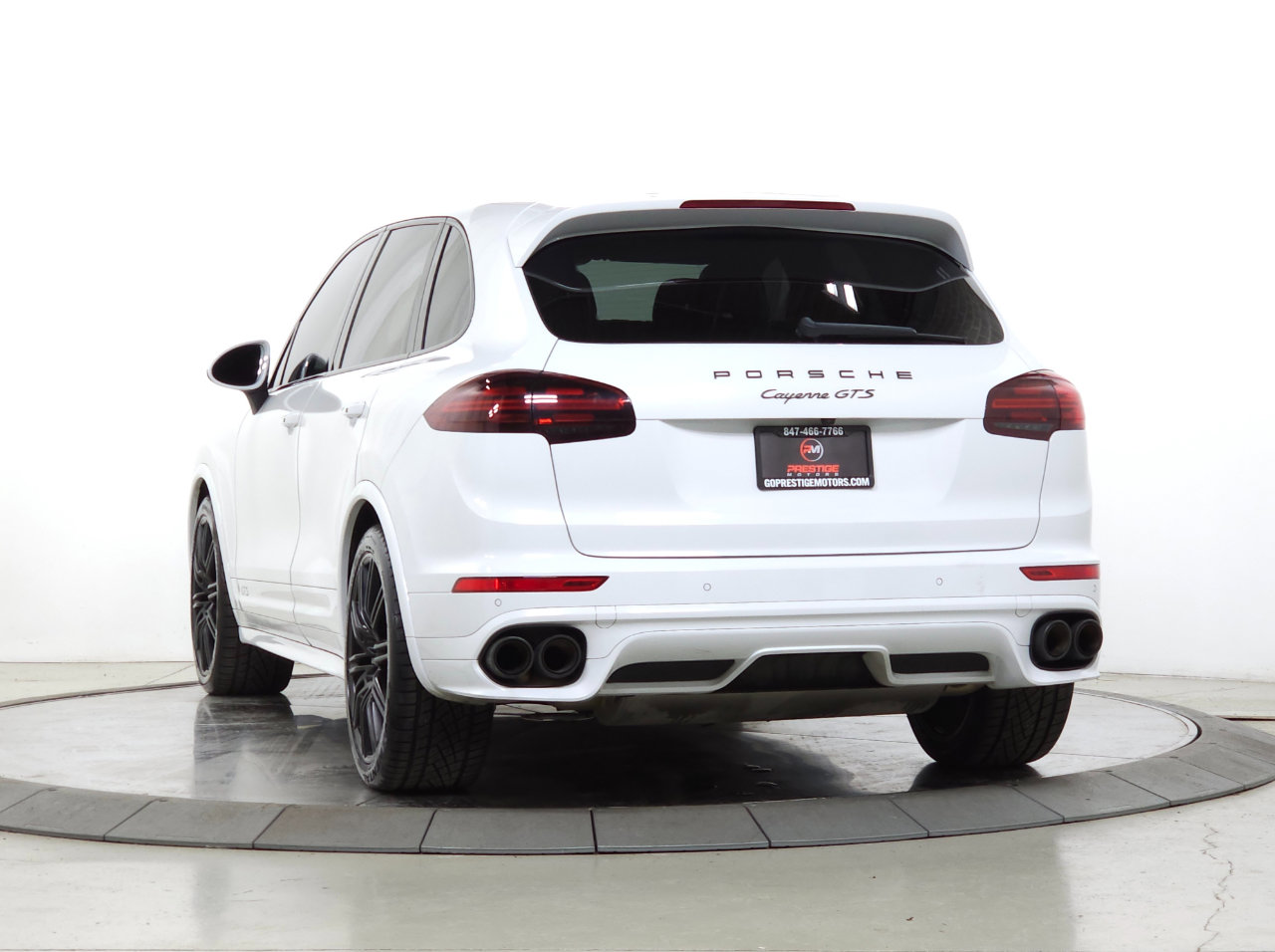 Used 2016 Porsche Cayenne GTS w/ Premium Package Plus image 7