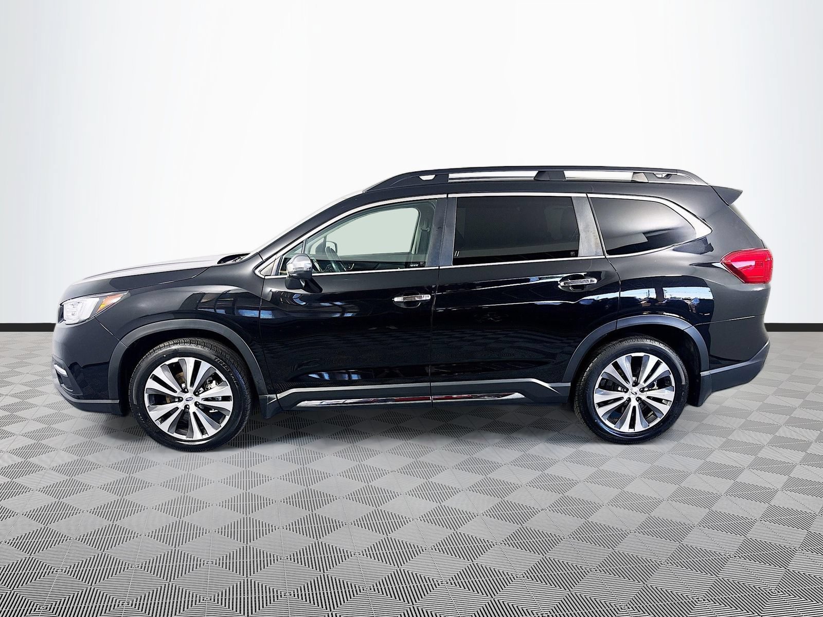 Used 2022 Subaru Ascent Touring AWD/4WD image 4