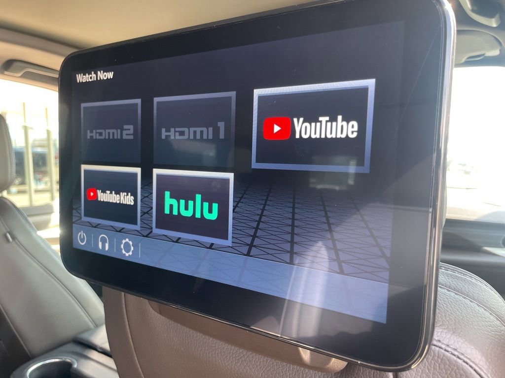 Used 2024 GMC Yukon XL Denali w/ Advanced Technology Package image 37