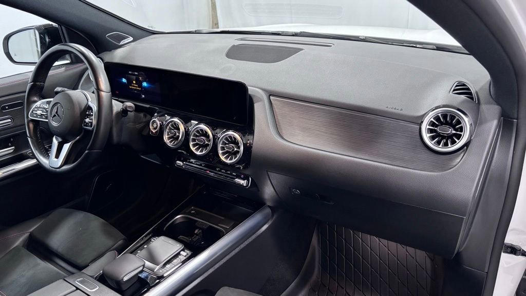 Certified 2022 Mercedes-Benz GLA 250 4MATIC image 16