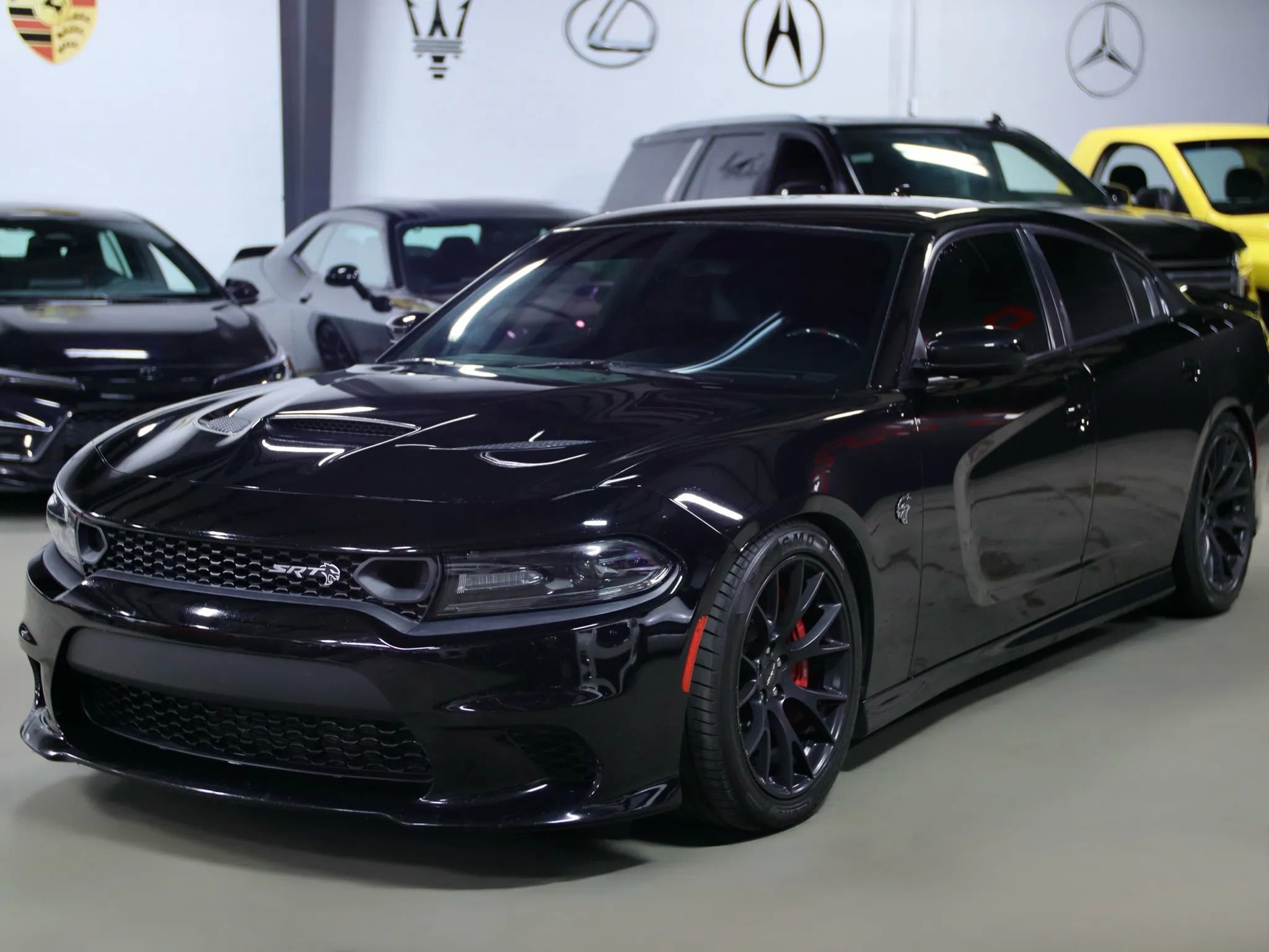 Used 2019 Dodge Charger SRT Hellcat w/ Navigation & Travel Group image 8