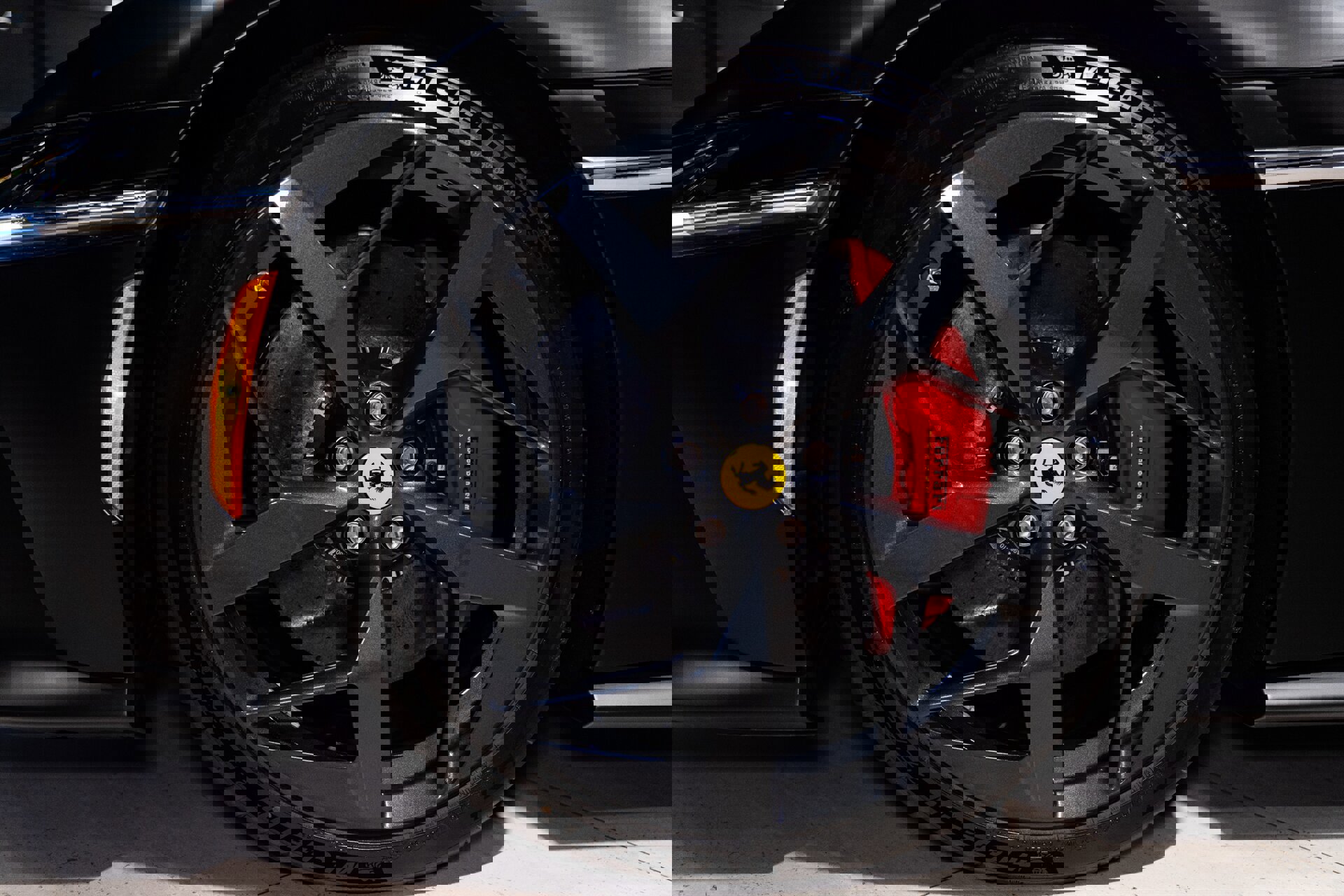 Used 2025 Ferrari 12Cilindri image 25