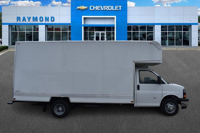 New 2025 Chevrolet Express 3500 w/ Power Convenience Package image 2