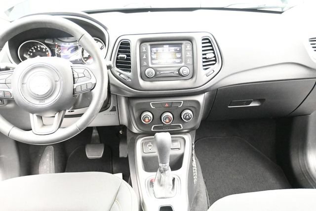 Used 2018 Jeep Compass Sport FWD image 21