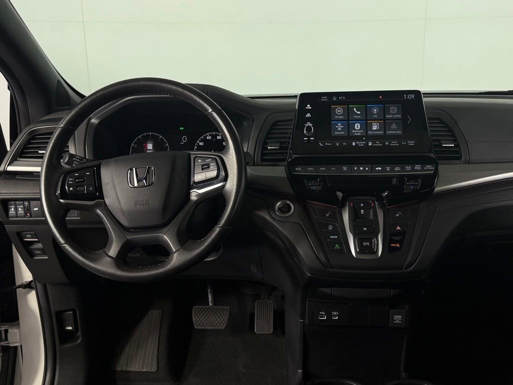 Used 2025 Honda Odyssey Sport-L image 13