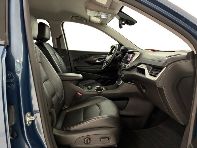 Used 2024 GMC Terrain SLT AWD/4WD image 14