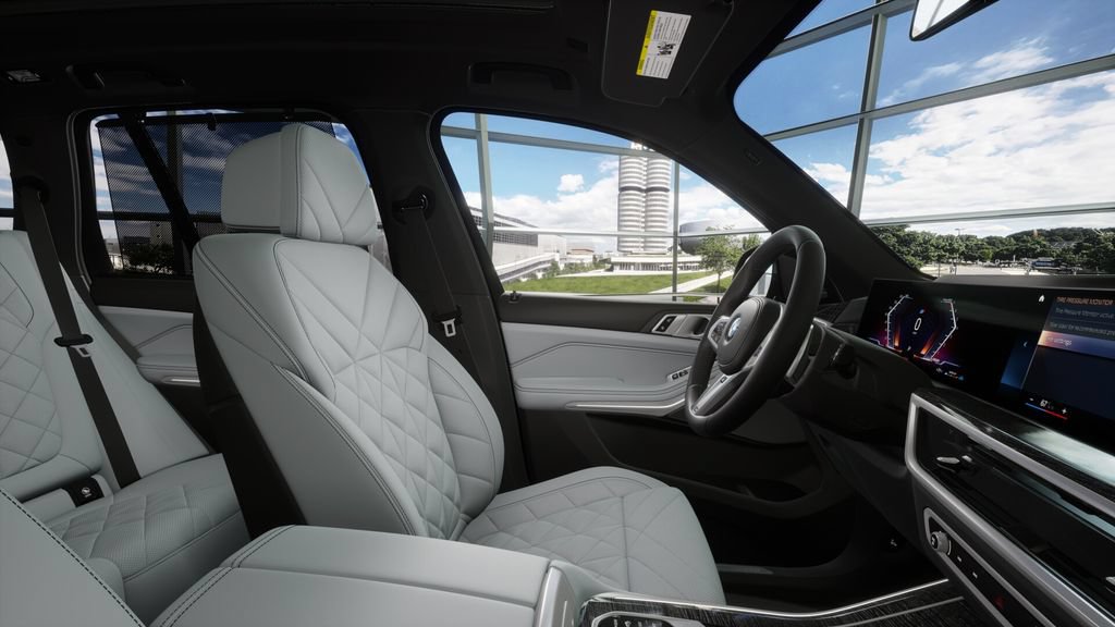 Used 2026 BMW X5 xDrive40i w/ M Sport Package AWD/4WD image 33