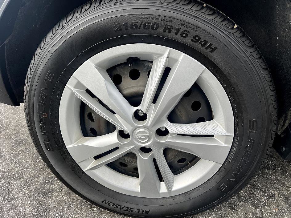 Certified 2021 Nissan Kicks S image 10