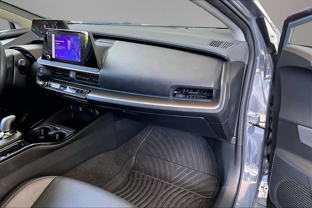 Used 2023 Toyota Prius XLE FWD image 21