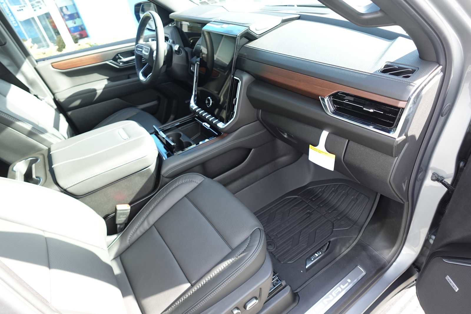 New 2026 GMC Yukon Denali w/ Denali Reserve Package image 33