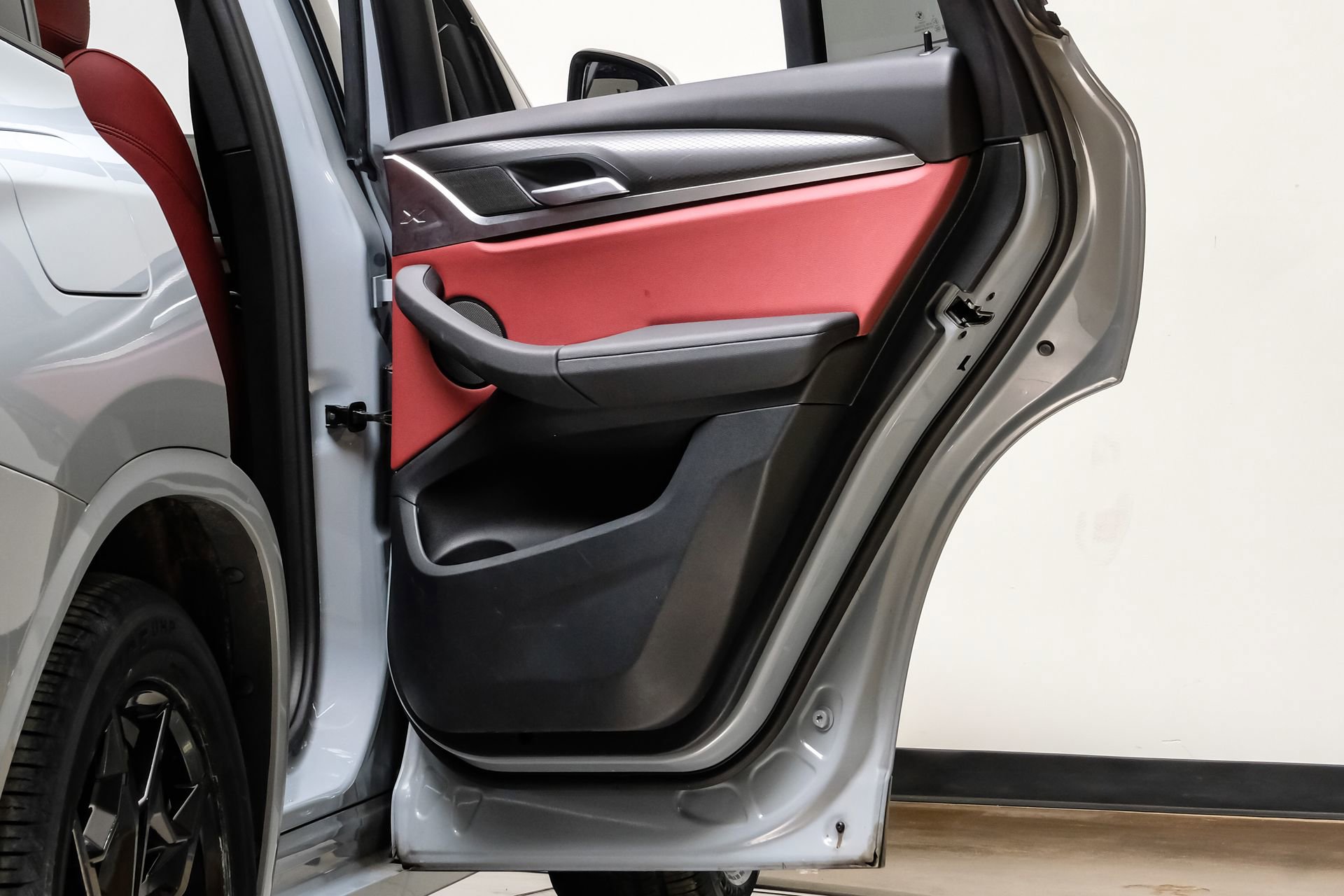 Used 2024 BMW X3 xDrive30i w/ M Sport Package image 49