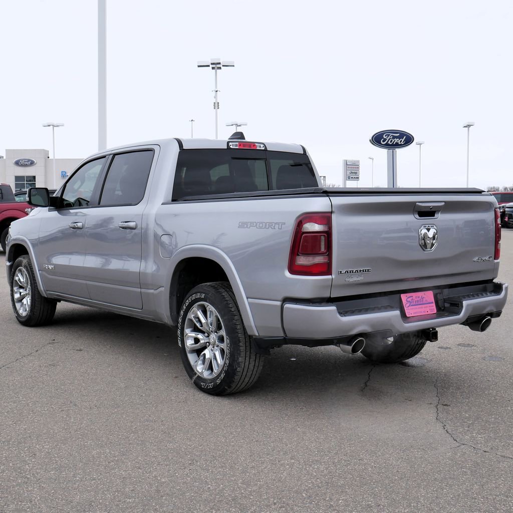 Used 2022 RAM 1500 Laramie w/ Sport Appearance Package image 9