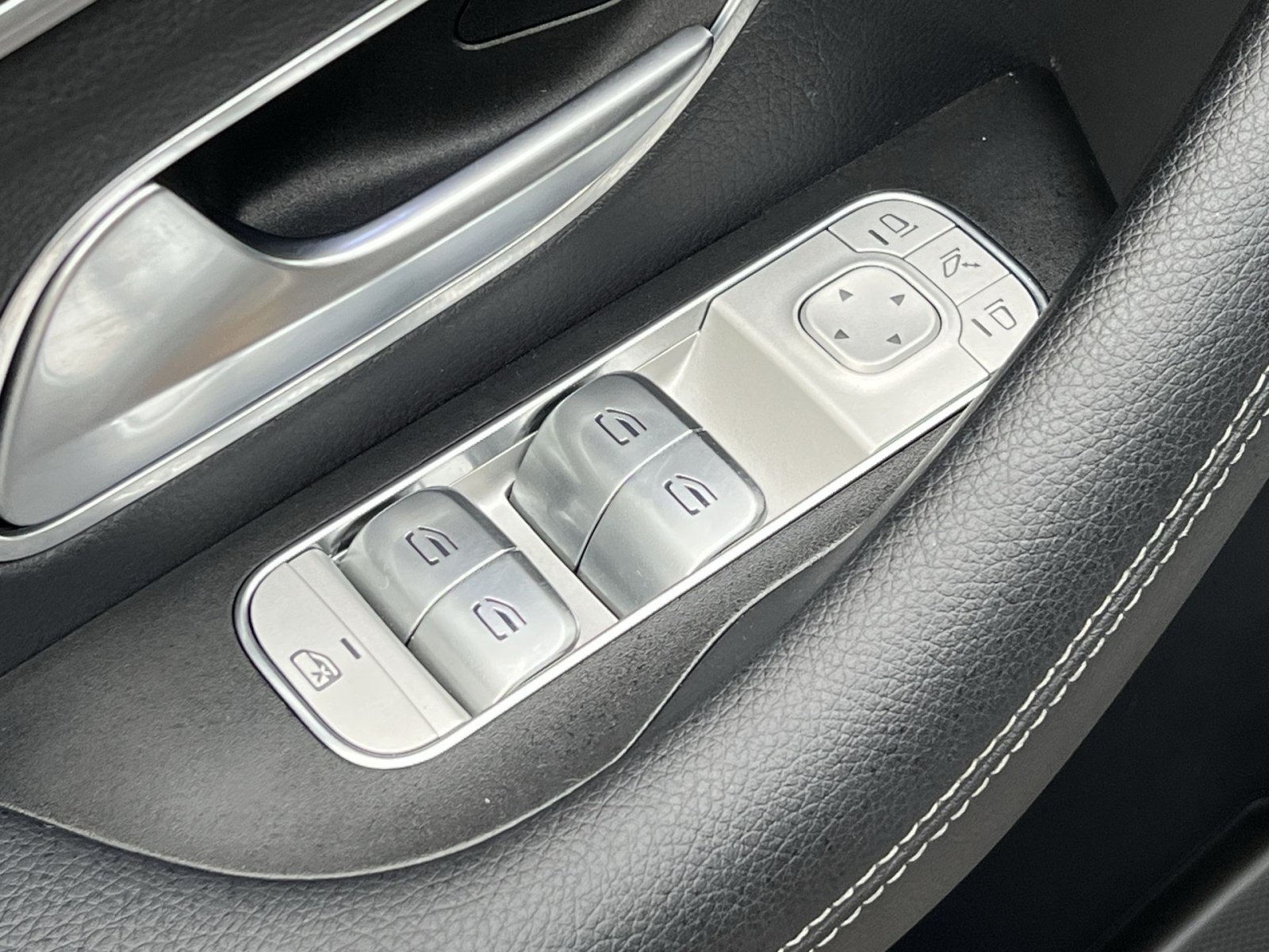 Used 2024 Mercedes-Benz GLE 350 4MATIC image 20