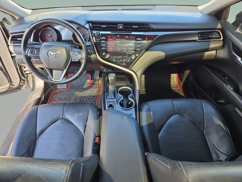 Used 2019 Toyota Camry XSE image 18