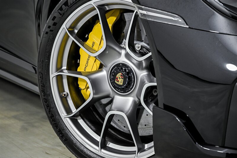 Used 2022 Porsche 911 GT3 RS AWD/4WD image 3