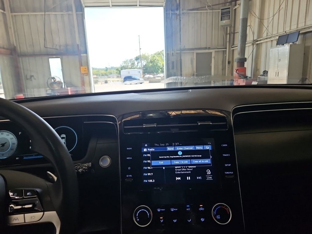 Used 2023 Hyundai Santa Cruz Night image 14