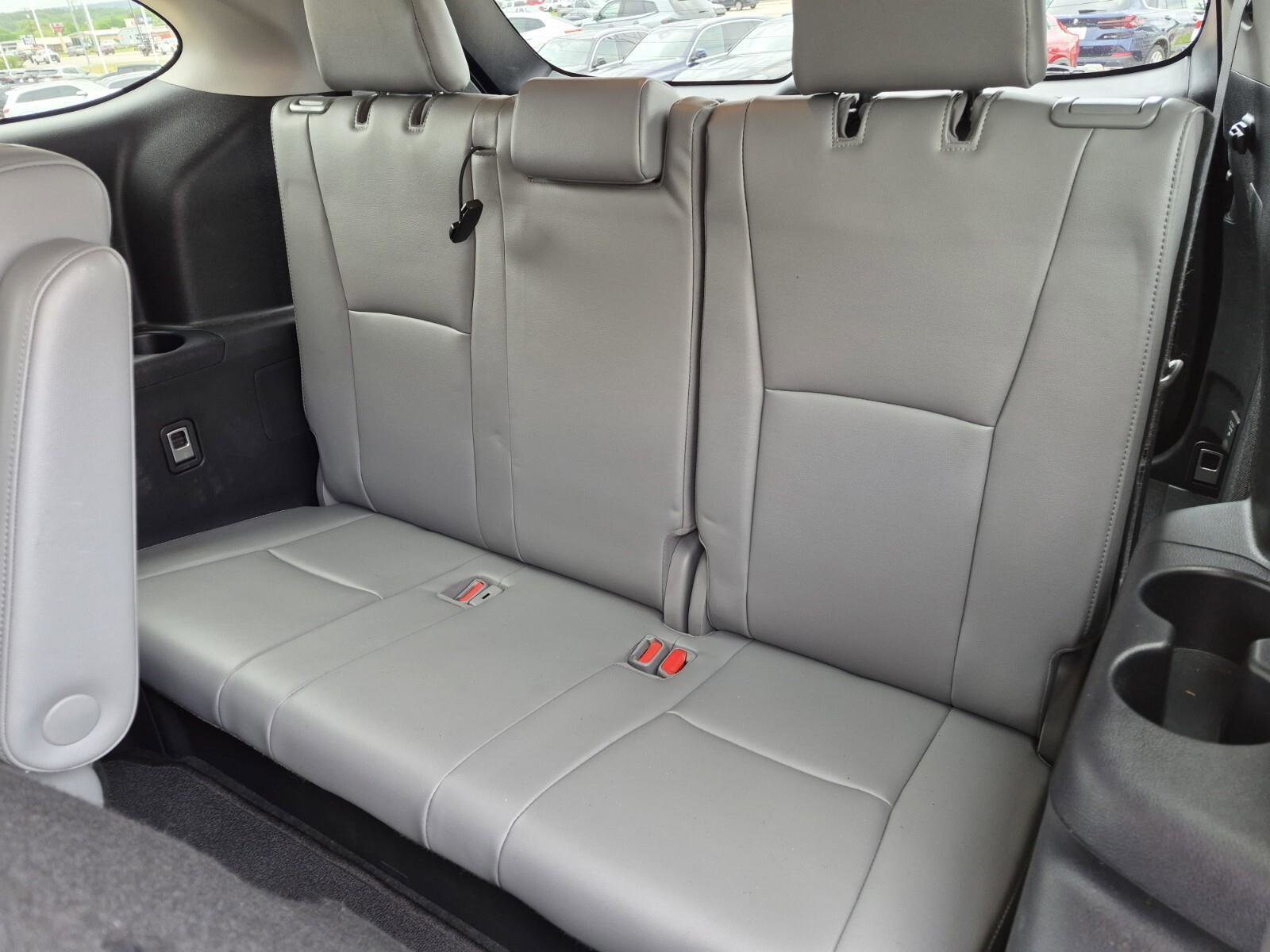 Used 2021 Toyota Highlander Limited AWD/4WD image 21