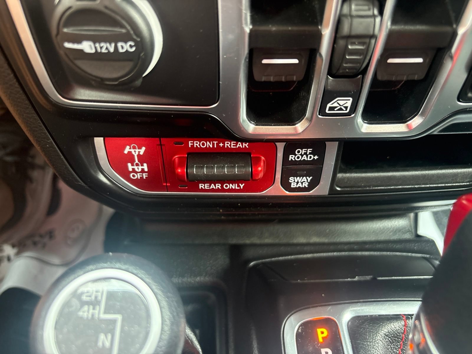 Used 2021 Jeep Gladiator Rubicon AWD/4WD image 26