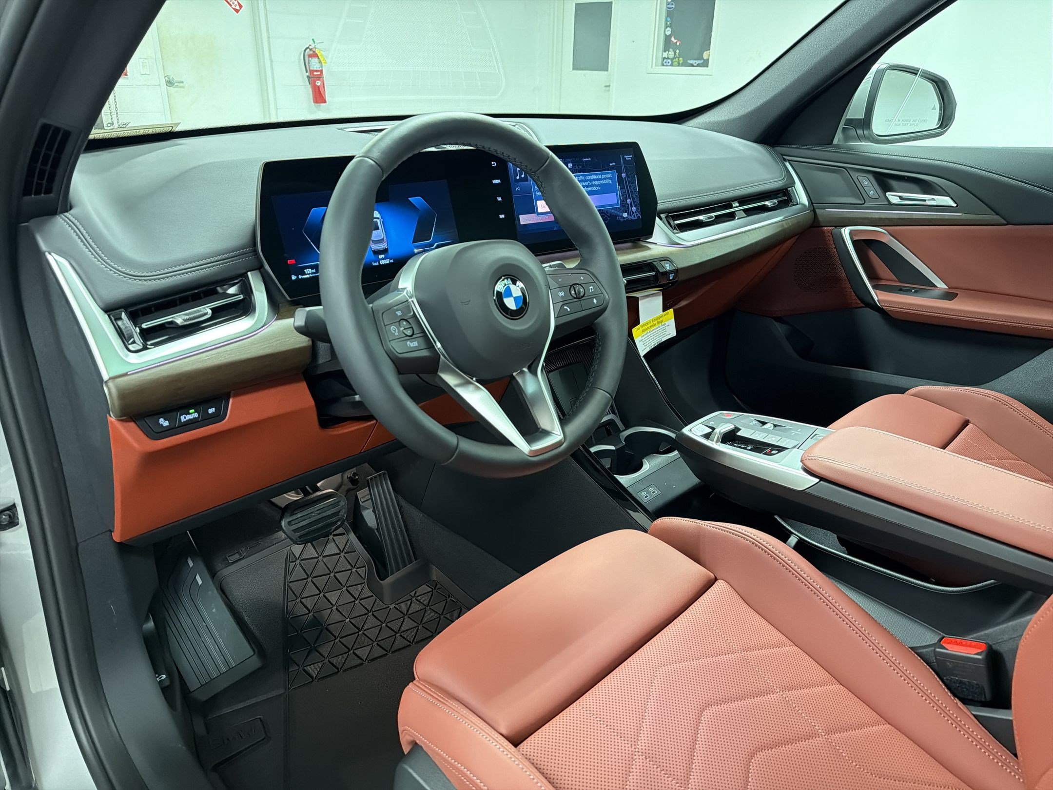 New 2026 BMW X1 xDrive28i w/ Convenience Package AWD/4WD image 4